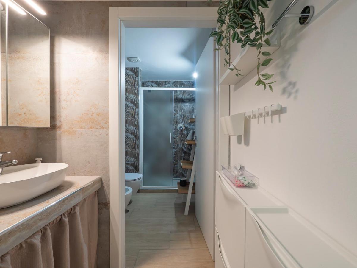 White Loft Near Duomo Orti 14 Apartment Milan Exterior photo